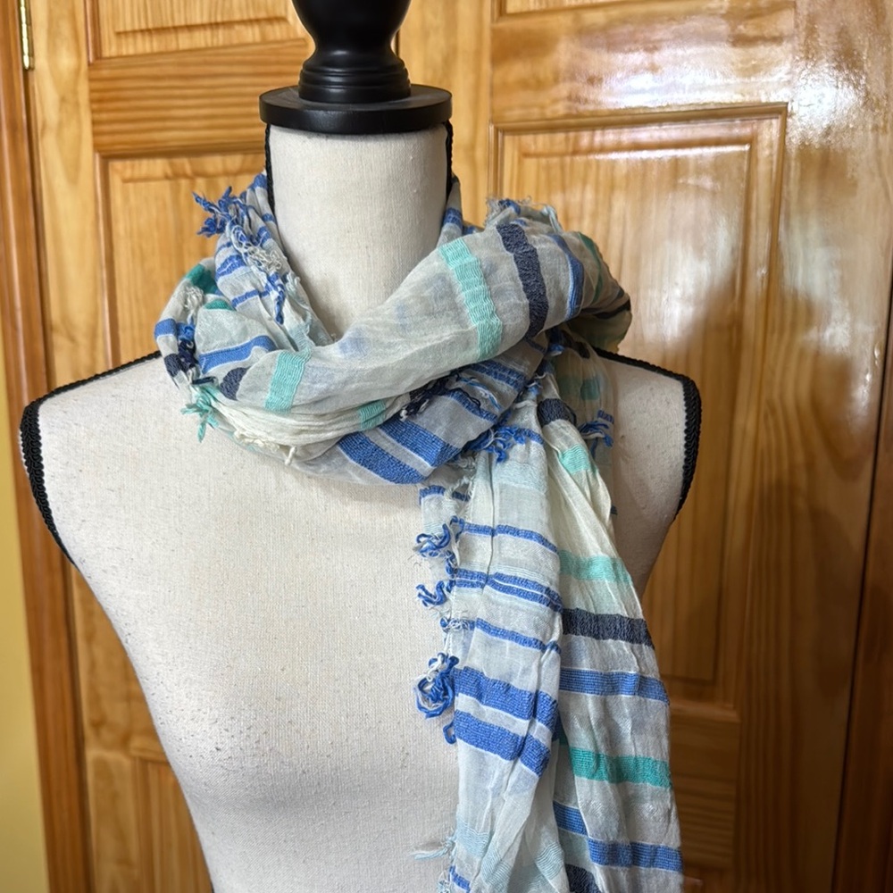 Scarf‎ bundle - Picture 3 of 5